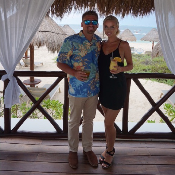 Hello, meet your posher - Picture 2 of 4